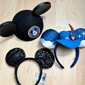Walt Disney World lot of 2 hats/headbands